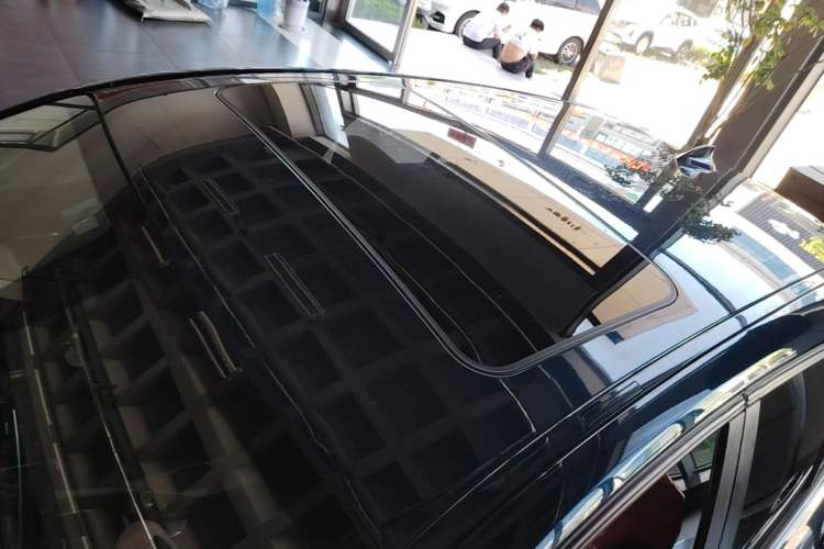 Used BMW 1 Series 2015 118i Leading Model Roof