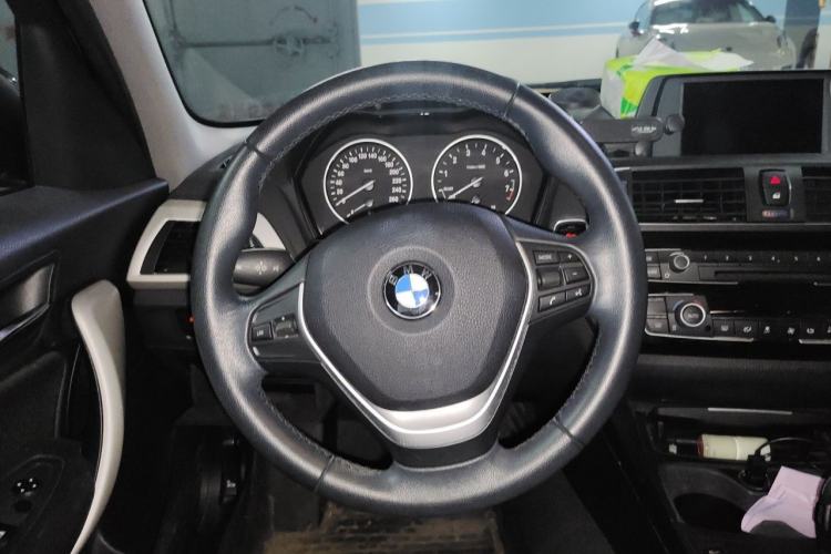 Used BMW 1 Series 2015 120i Leading Model Steering Wheel