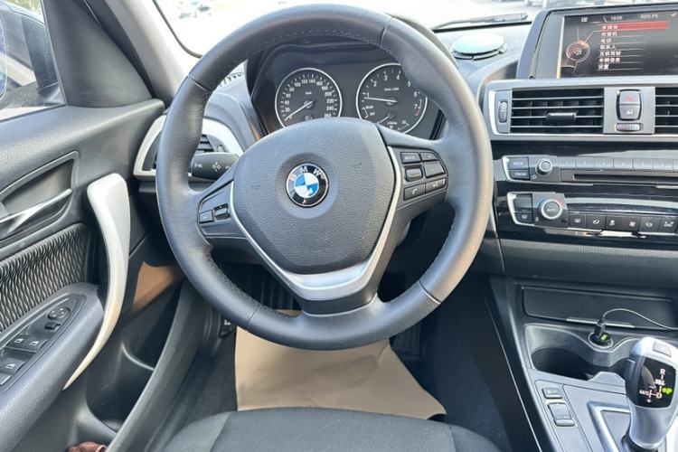 Used BMW 1 Series 2015 120i Leading Model Steering Wheel