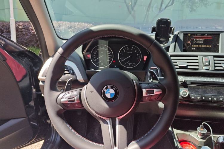 Used BMW 1 Series 2015 120i Leading Model Steering Wheel