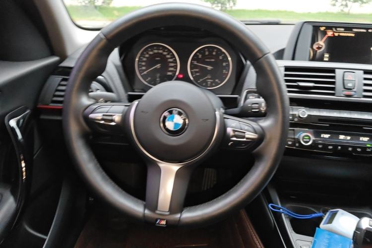 Used BMW 1 Series 2015 120i Sport Design Package Steering Wheel
