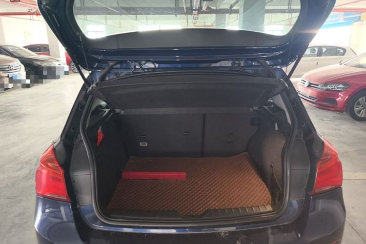 Used BMW 1 Series 2015 120i Sport Design Package Trunk