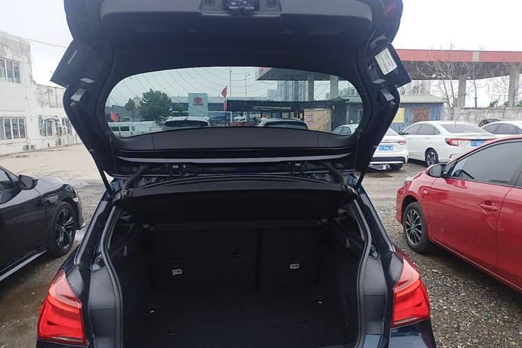 Used BMW 1 Series 2015 120i Leading Model Trunk