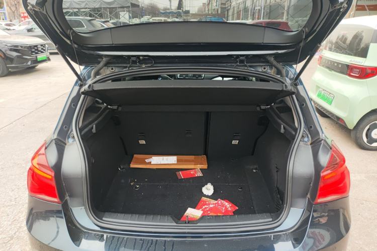 Used BMW 1 Series 2015 118i Urban Design Package Trunk