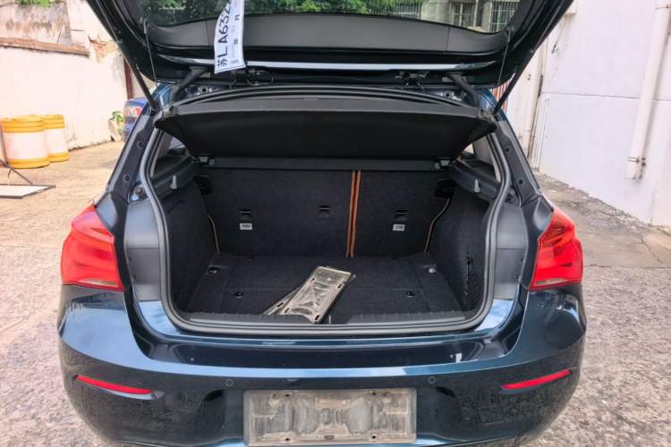 Used BMW 1 Series 2015 118i Leading Model Trunk