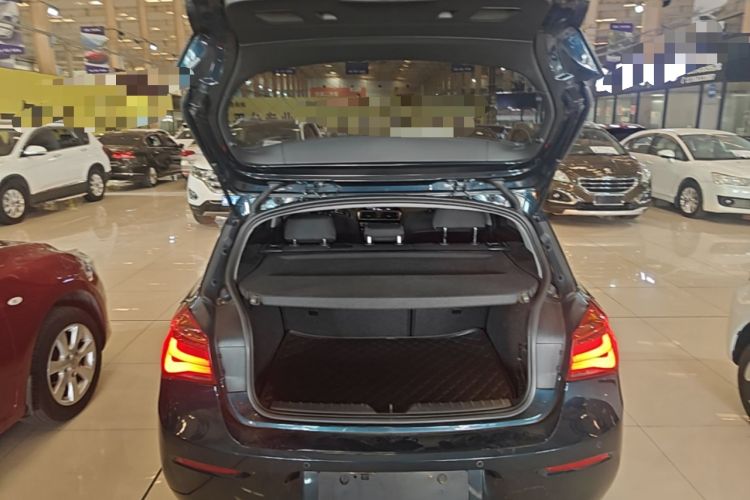 Used BMW 1 Series 2015 118i Leading Model Trunk