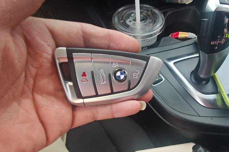 Used BMW 1 Series 2015 120i Sport Design Package Vehicle Key