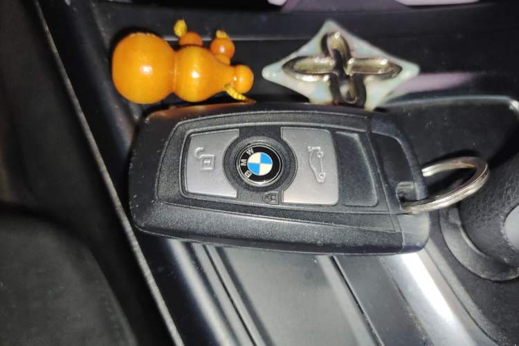 Used BMW 1 Series 2015 120i Leading Model Vehicle Key