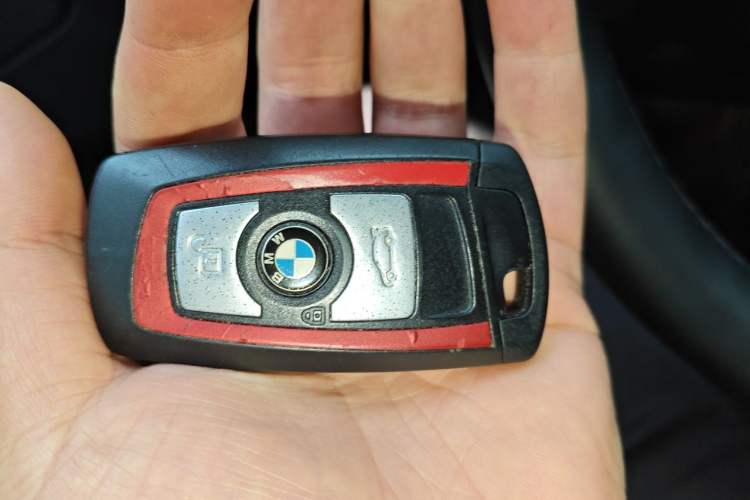 Used BMW 1 Series 2015 120i Sport Design Package Vehicle Key