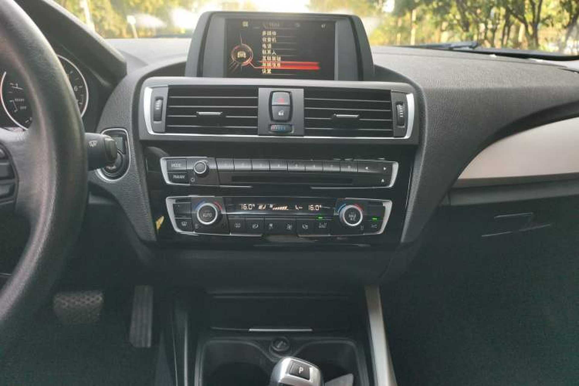 Used BMW 1 Series 2015 120i Leading Model Audio And AC Panel