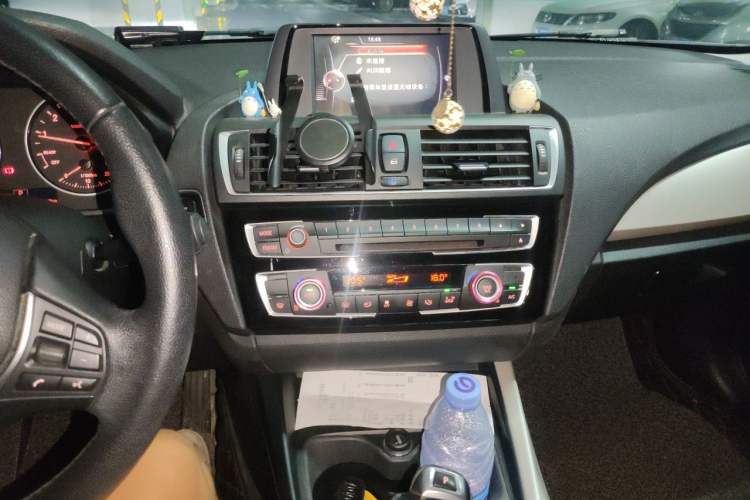 Used BMW 1 Series 2015 120i Leading Model Audio And AC Panel