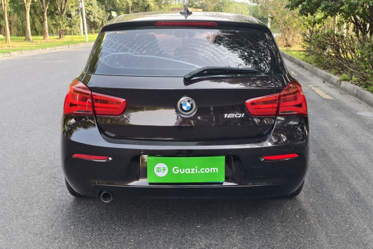 Used BMW 1 Series 2015 120i Leading Model Exterior 5