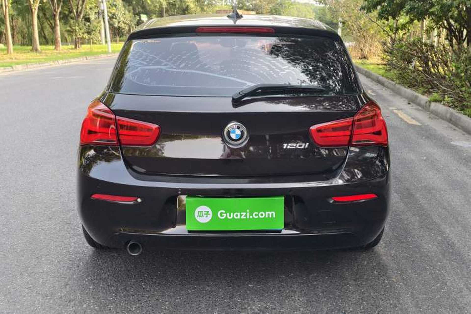 Used BMW 1 Series 2015 120i Leading Model Exterior 5