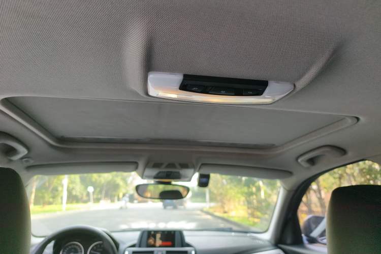 Used BMW 1 Series 2015 120i Leading Model Headliner