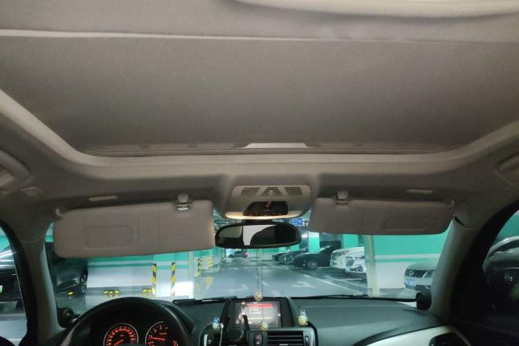 Used BMW 1 Series 2015 120i Leading Model Headliner
