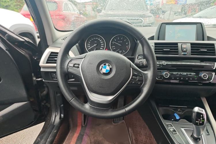 Used BMW 1 Series 2015 120i Leading Model Steering Wheel
