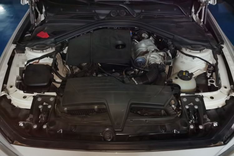 Used BMW 1 Series 2015 120i Leading Model Engine Bay