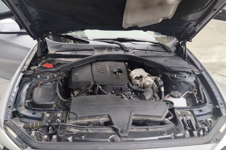 Used BMW 1 Series 2015 118i Leading Model Engine Bay