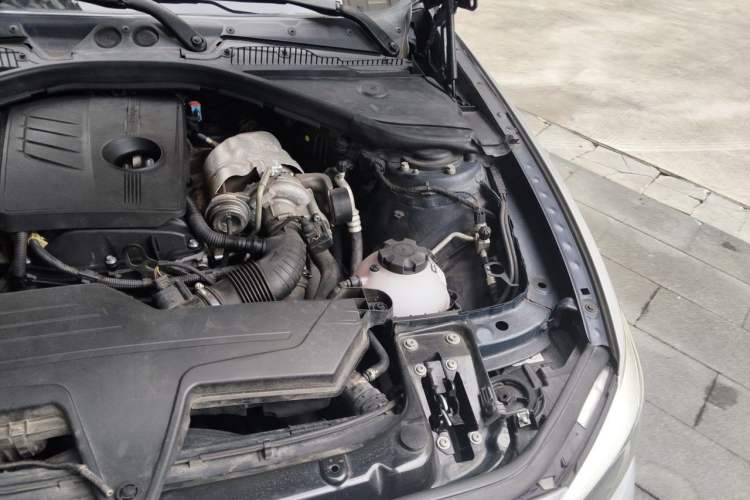 Used BMW 1 Series 2015 118i Leading Model Engine Bay Left
