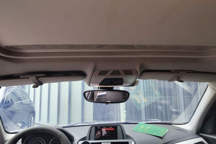 Used BMW 1 Series 2015 118i Leading Model Headliner
