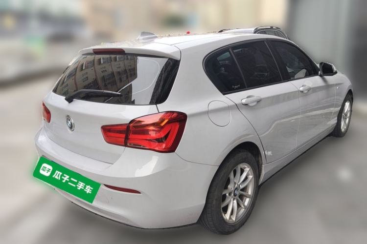 Used BMW 1 Series 2015 118i Leading Model Rear Right 45 Deg