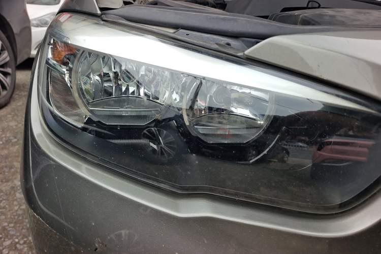 Used BMW 1 Series 2015 118i Leading Model Right Front Headlight