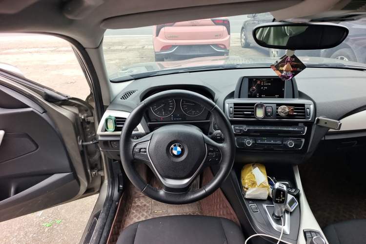 Used BMW 1 Series 2015 118i Leading Model Steering Wheel