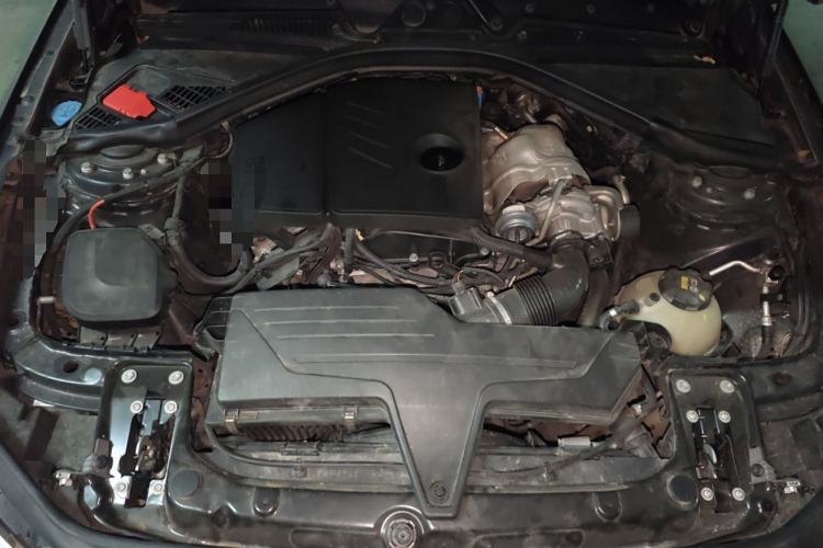 Used BMW 1 Series 2015 120i Sport Design Package Engine Bay