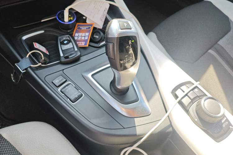 Used BMW 1 Series 2015 118i Urban Design Package Gear Lever