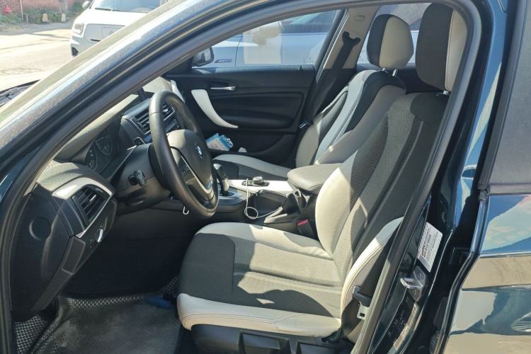 Used BMW 1 Series 2015 118i Urban Design Package Left Front Seat