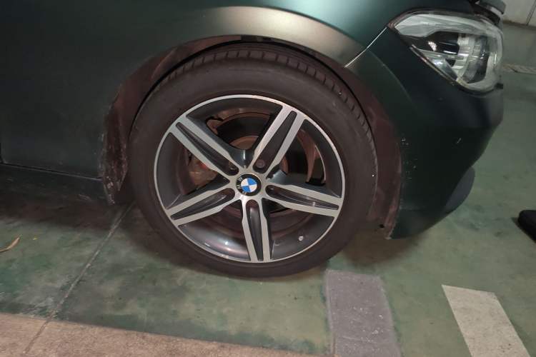 Used BMW 1 Series 2015 120i Sport Design Package Right Front Wheel Hub