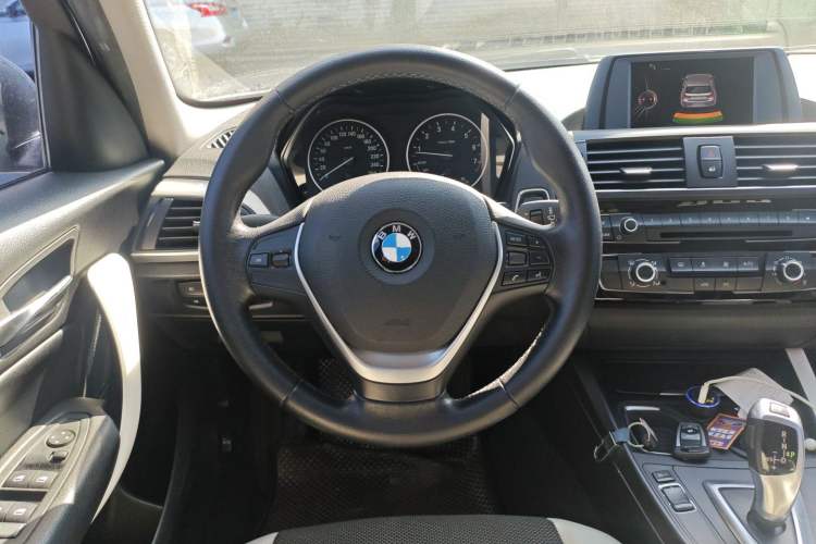 Used BMW 1 Series 2015 118i Urban Design Package Steering Wheel