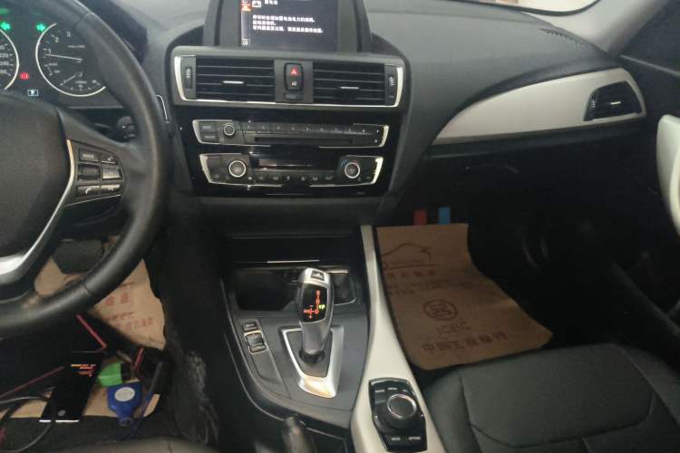 Used BMW 1 Series 2015 120i Leading Model Audio And AC Panel