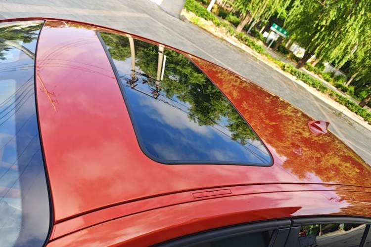 Used BMW 1 Series 2015 120i Leading Model Roof