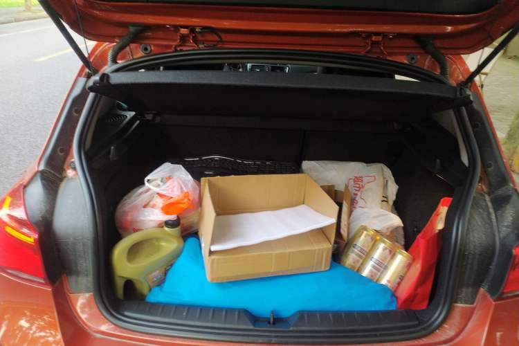 Used BMW 1 Series 2015 118i Leading Model Trunk