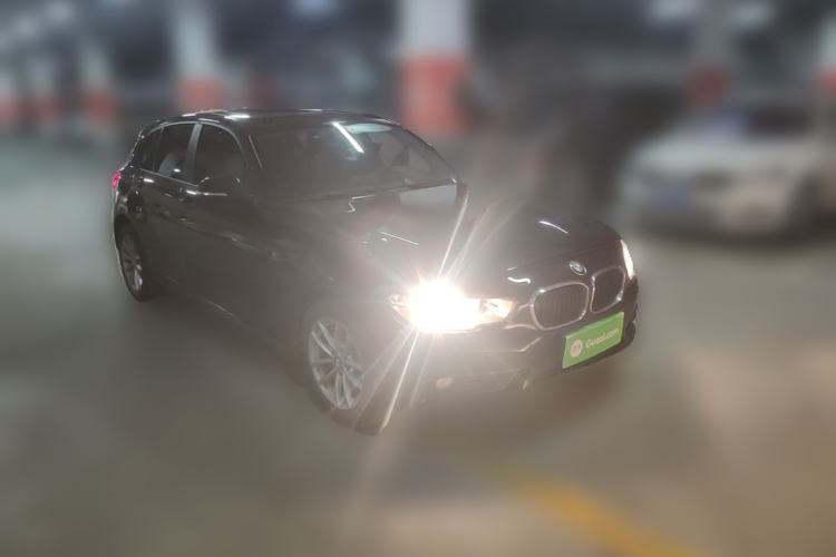 Used BMW 1 Series 2015 118i Leading Model Front Right 45 Deg