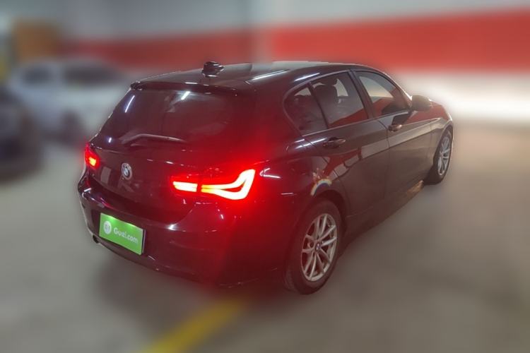 Used BMW 1 Series 2015 118i Leading Model Rear Right 45 Deg