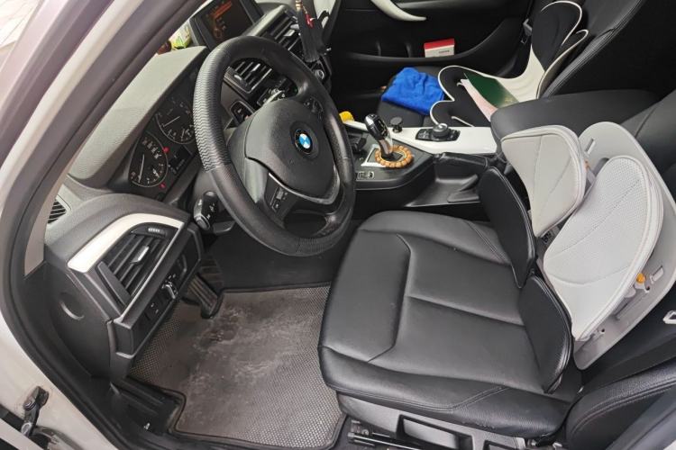 Used BMW 1 Series 2015 118i Urban Design Package Left Front Seat