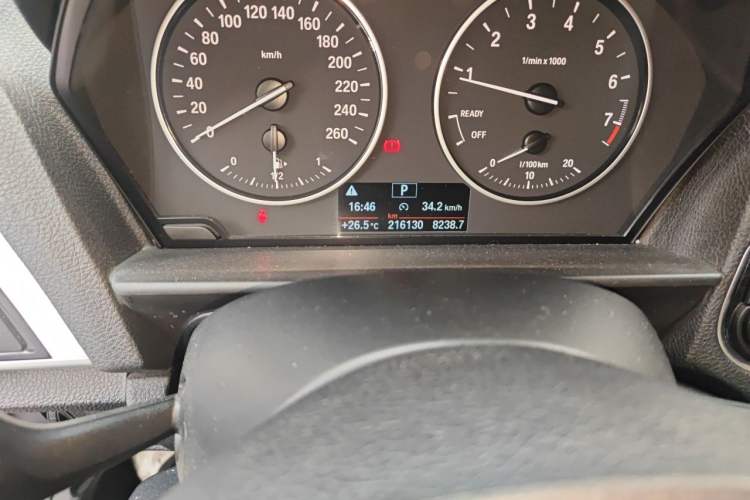 Used BMW 1 Series 2015 118i Urban Design Package Odometer Close Up