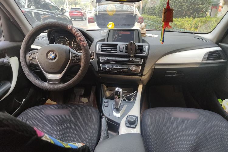 Used BMW 1 Series 2015 118i Urban Design Package Center Console