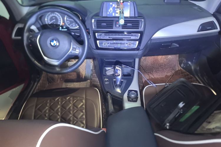 Used BMW 1 Series 2015 118i Leading Model Center Console
