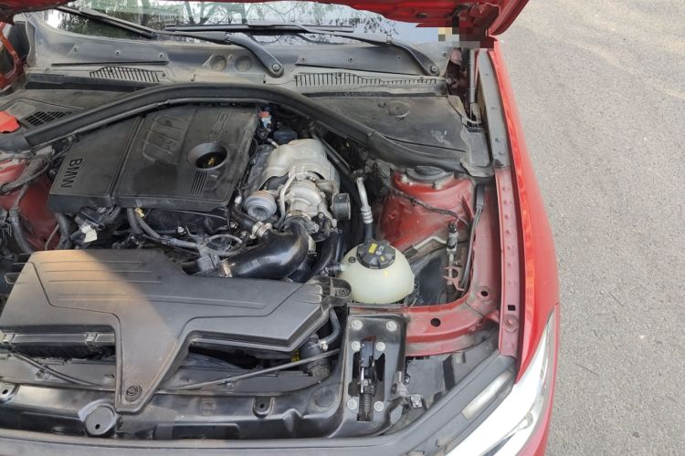 Used BMW 1 Series 2015 118i Urban Design Package Engine Bay Left