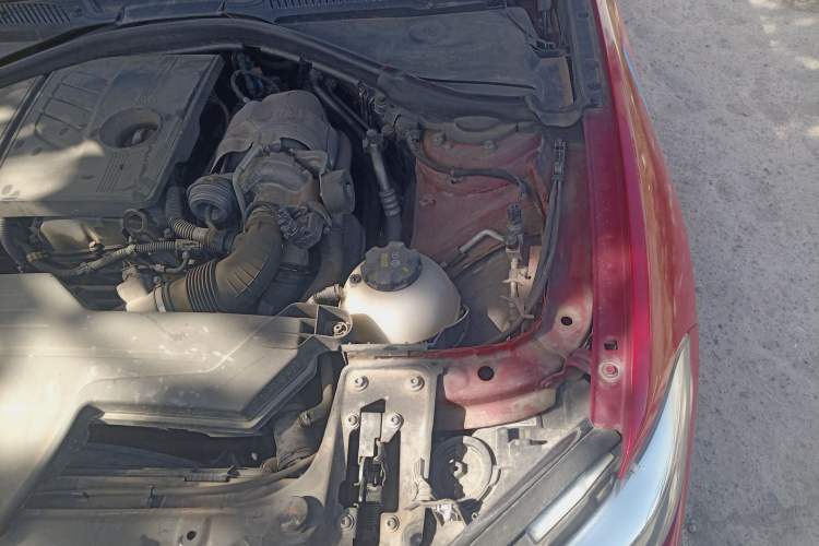 Used BMW 1 Series 2015 118i Leading Model Engine Bay Left