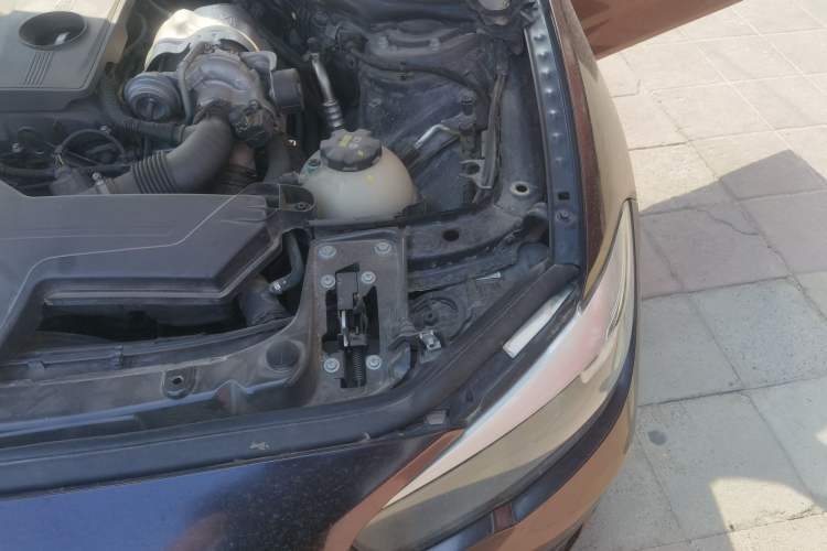 Used BMW 1 Series 2015 118i Leading Model Engine Bay Left