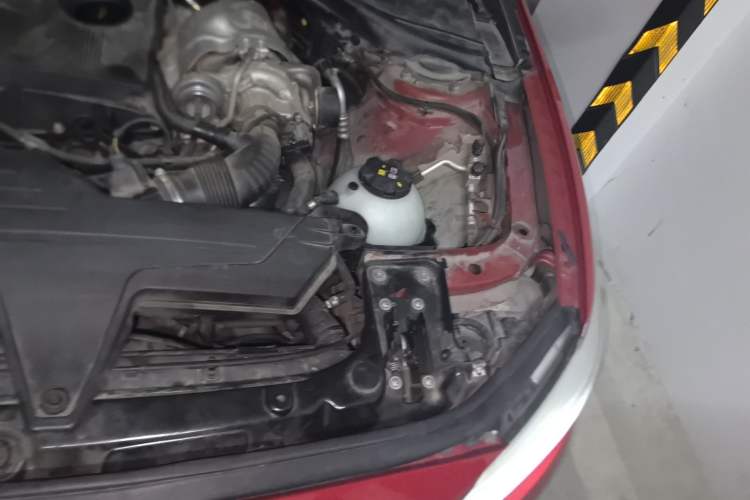 Used BMW 1 Series 2015 118i Leading Model Engine Bay Left