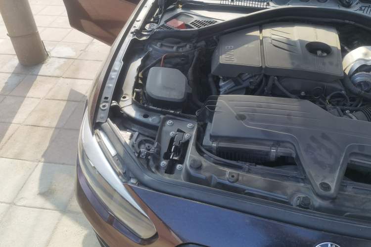 Used BMW 1 Series 2015 118i Leading Model Engine Bay Right