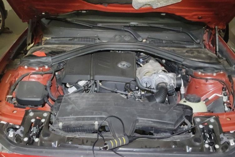 Used BMW 1 Series 2015 118i Leading Model Engine Bay