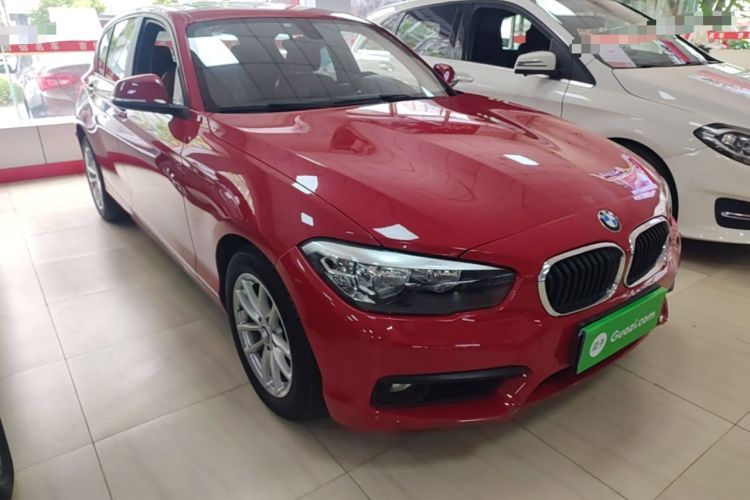 Used BMW 1 Series 2015 118i Leading Model Front Right 45 Deg