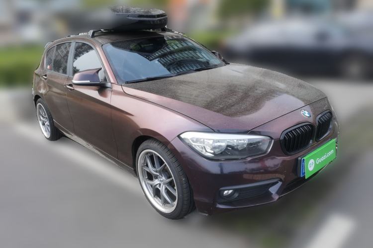 Used BMW 1 Series 2015 118i Leading Model Front Right 45 Deg