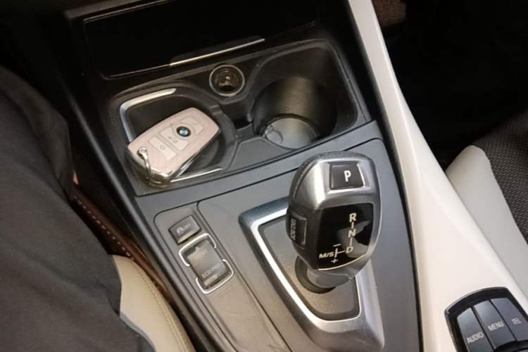 Used BMW 1 Series 2015 118i Urban Design Package Gear Lever